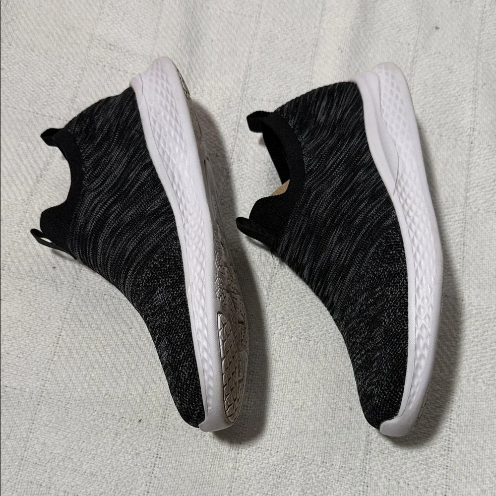 Cushionaire Black Knit Slip-On Women’s Shoes - Picture 4 of 8